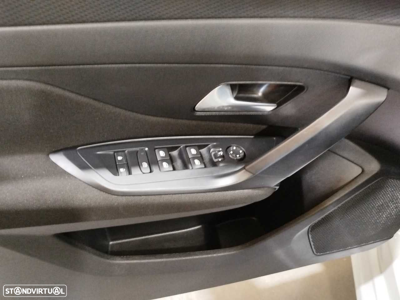 Peugeot 308 SW - 12