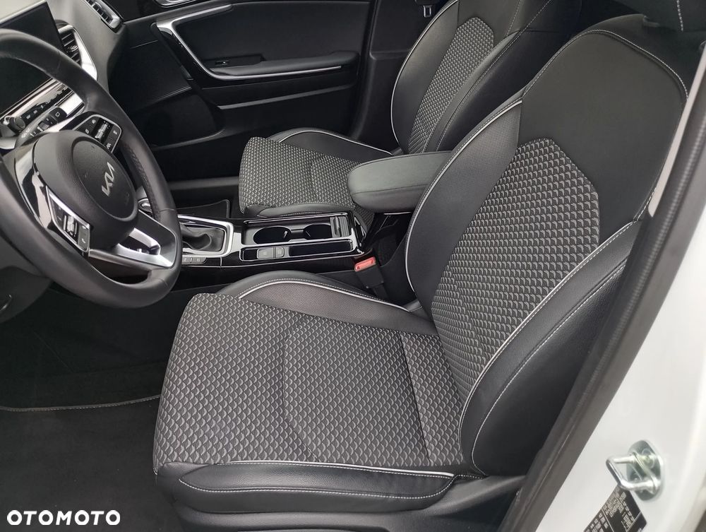 Kia Ceed - 5