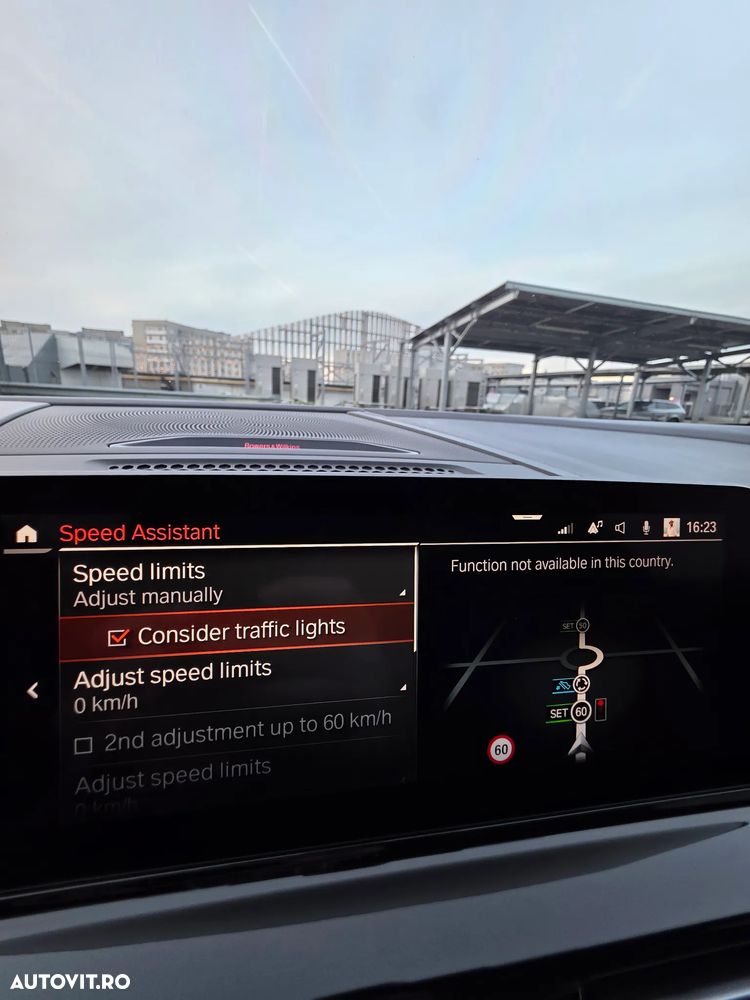 BMW M8 M850i xDrive - 26