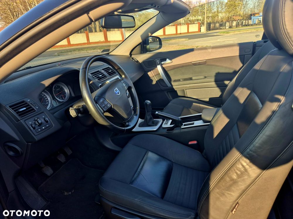 Volvo C70 2.0D Momentum - 8