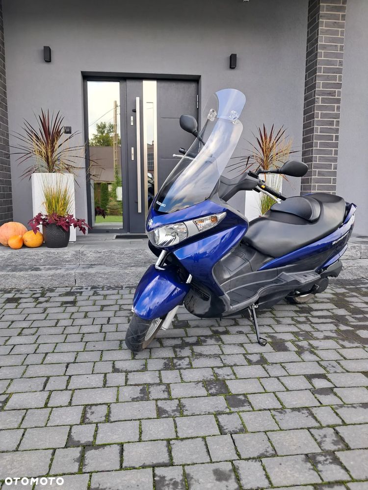 Suzuki Burgman - 1
