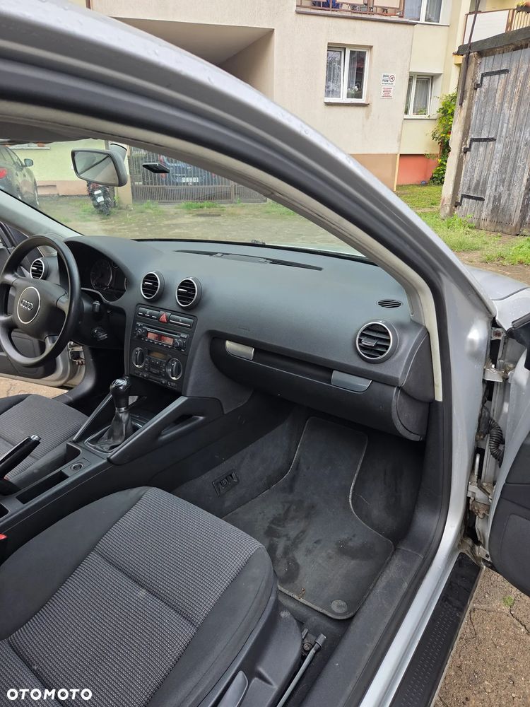 Audi A3 3-drzwiowe 1.9 TDI Ambiente - 8