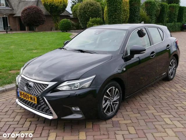 Lexus CT 200h Limited Edition - 4