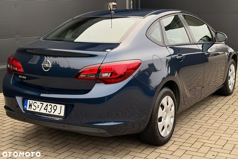 Opel Astra 1.6 Essentia EU6 - 6