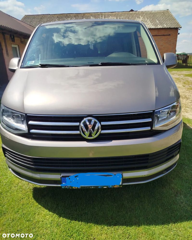 Volkswagen Caravelle - 9