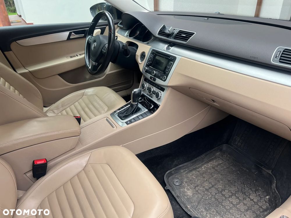 Volkswagen Passat 2.0 TDI Highline DSG - 6