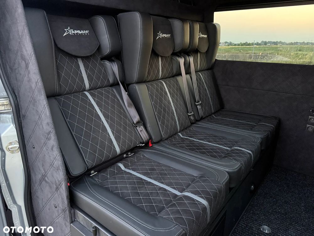 Mercedes-Benz Sprinter - 17