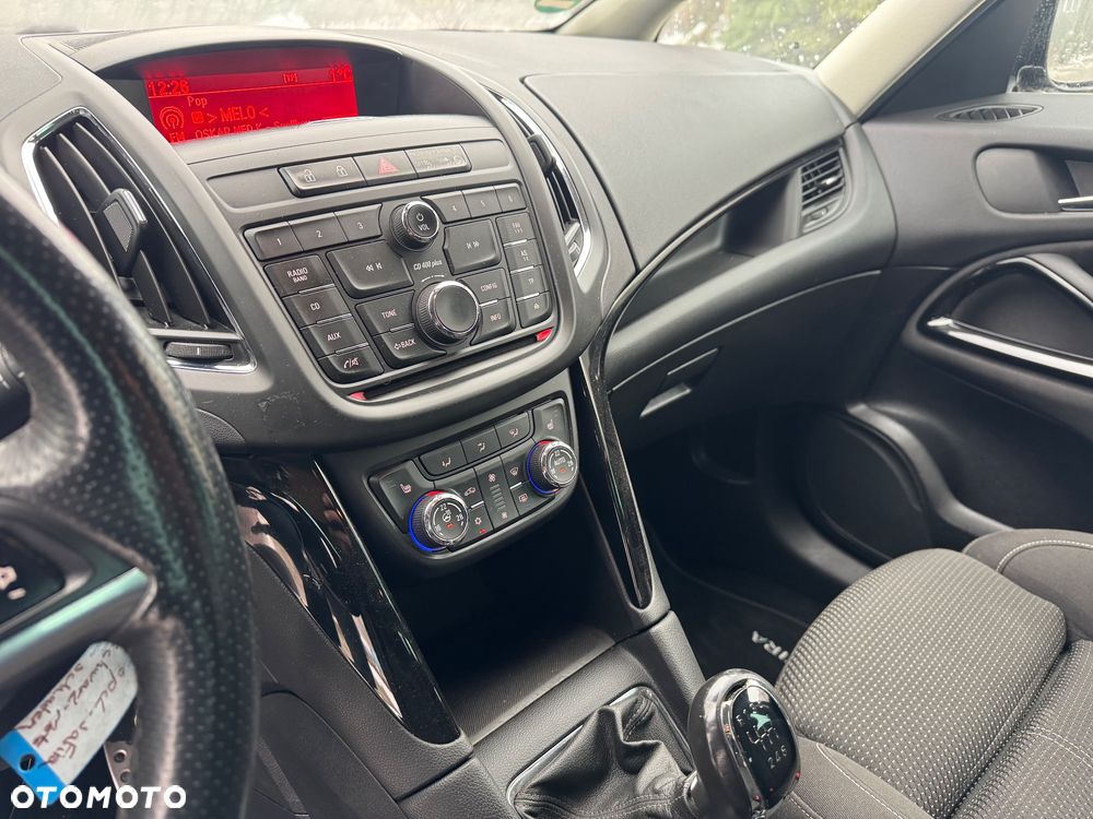 Opel Zafira - 14