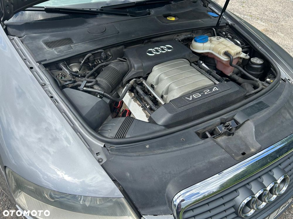 Audi A6 Limousine 2.4 - 12