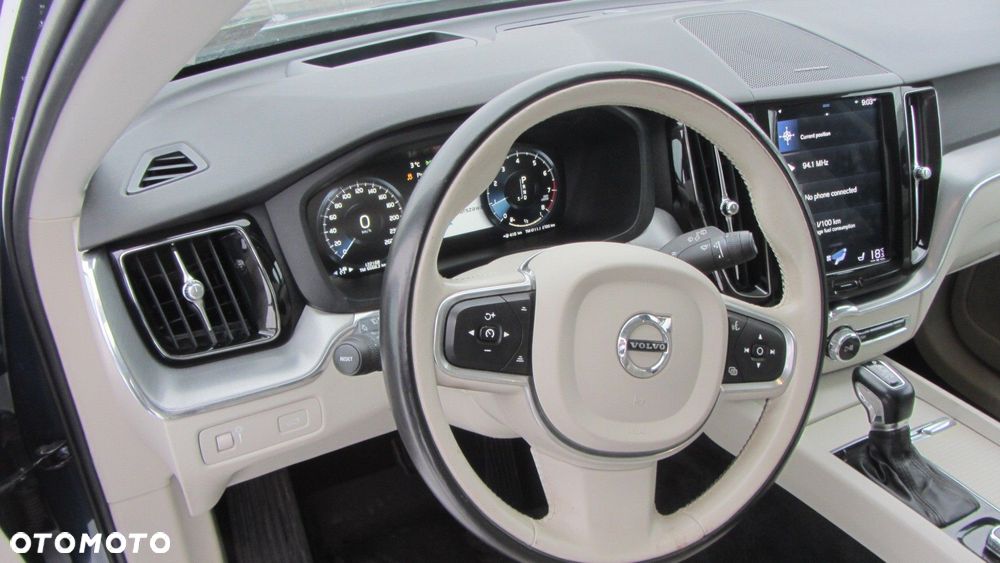 VOLVO XC60 II DESKA KONSOLA ROZDZIELCZA HEAD UP JASNA AIRBAG PASY ORYGINAŁ - 2