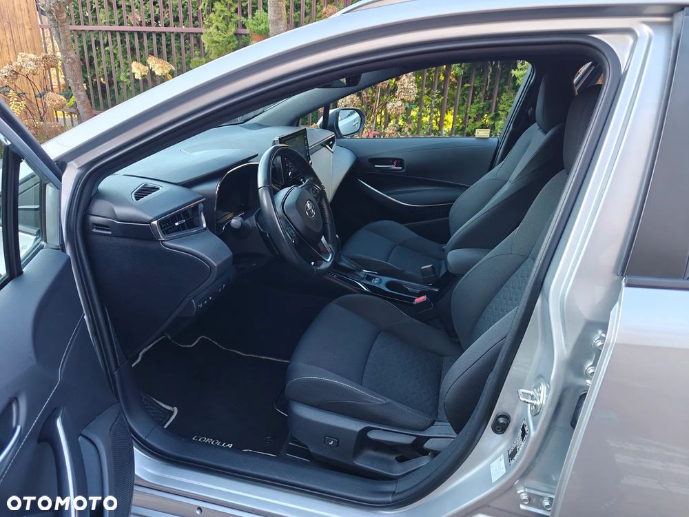 Toyota Corolla 2.0 Hybrid Comfort - 12