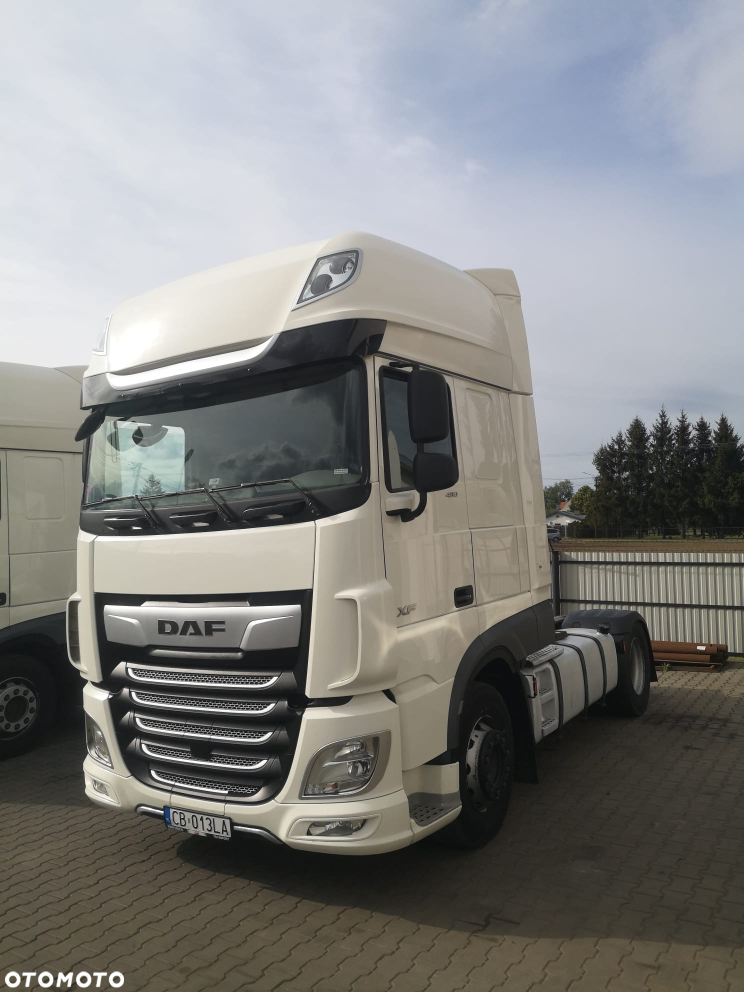 DAF XF - 9