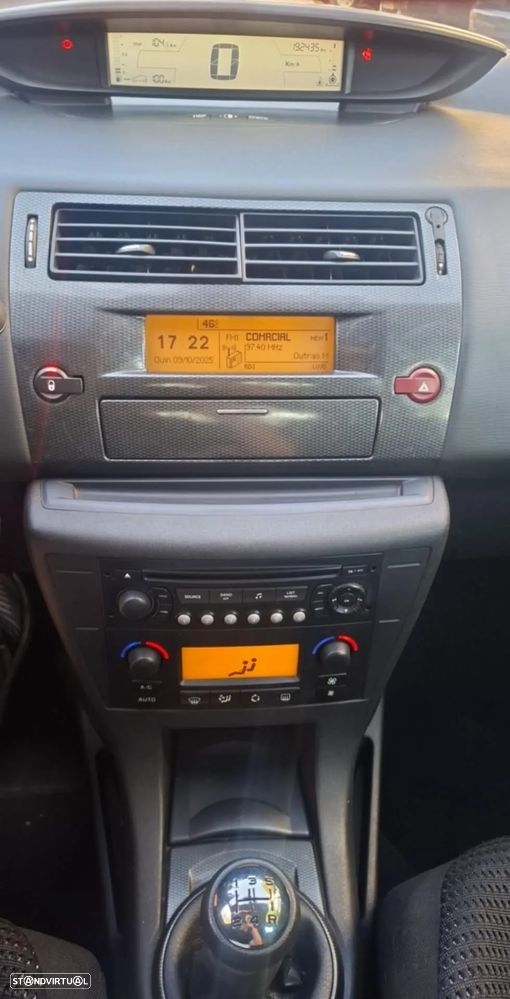 Citroën C4 1.4 16V SX - 15