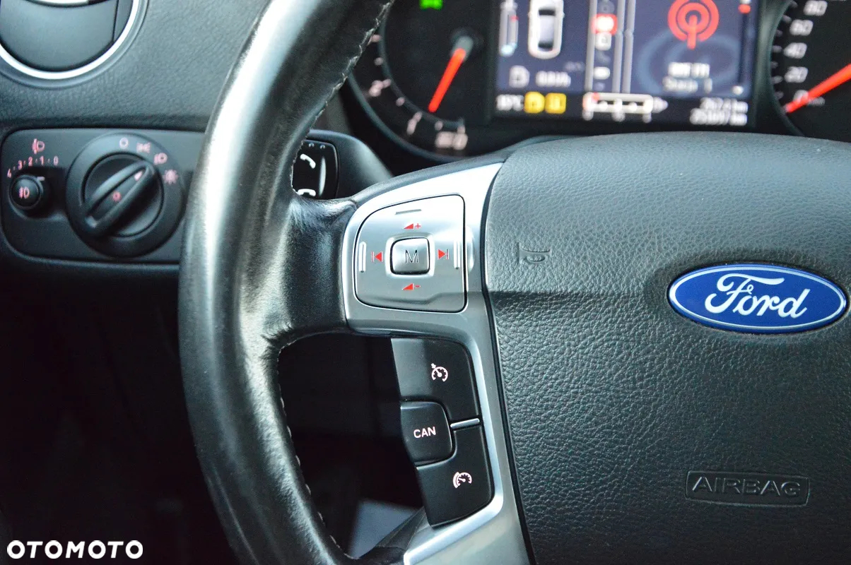 Ford Mondeo 2.0 TDCi Titanium - 17