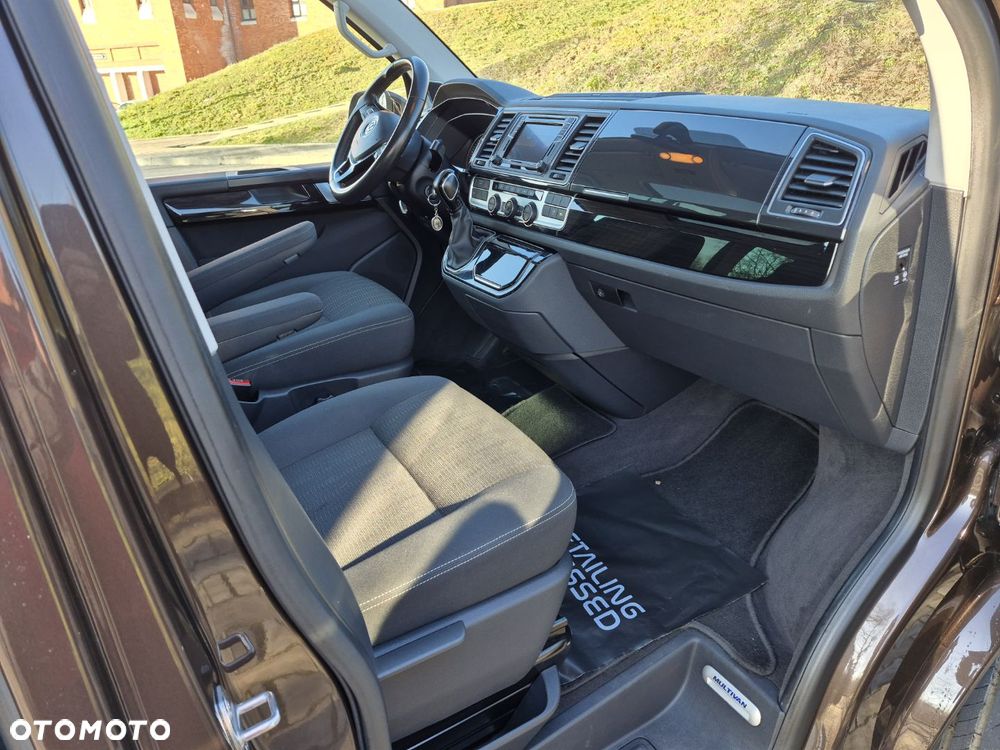Volkswagen Multivan - 9