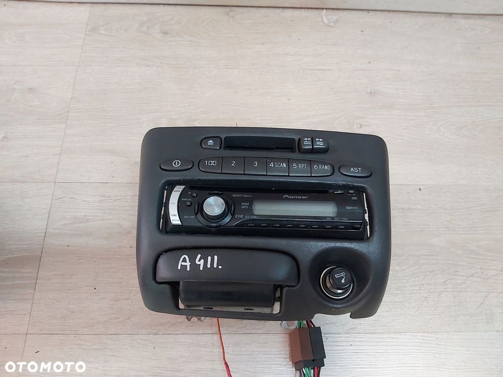Toyota Yaris I radio kaseta 86120-0D021 - 1