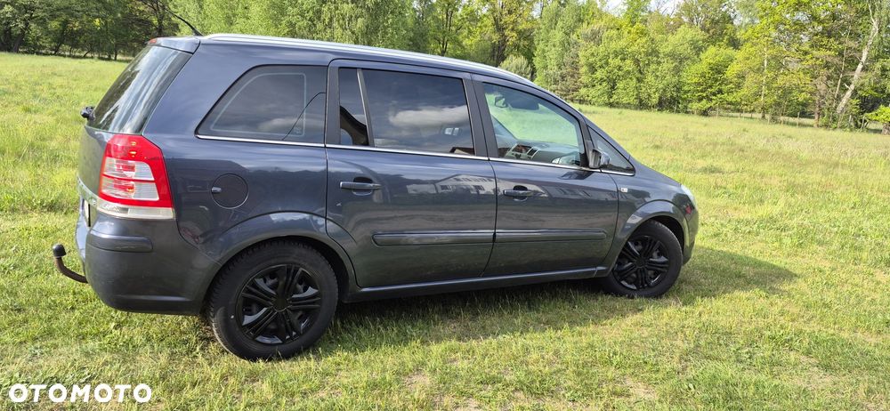 Opel Zafira - 4