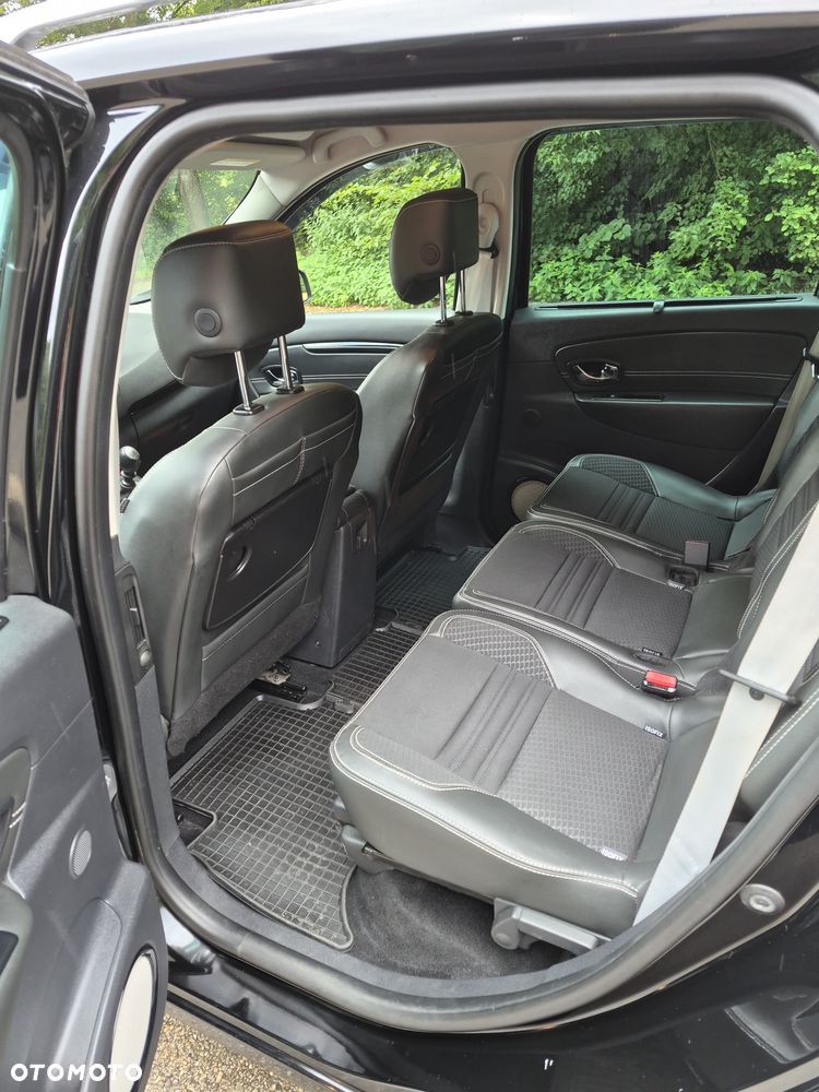 Renault Grand Scenic - 12