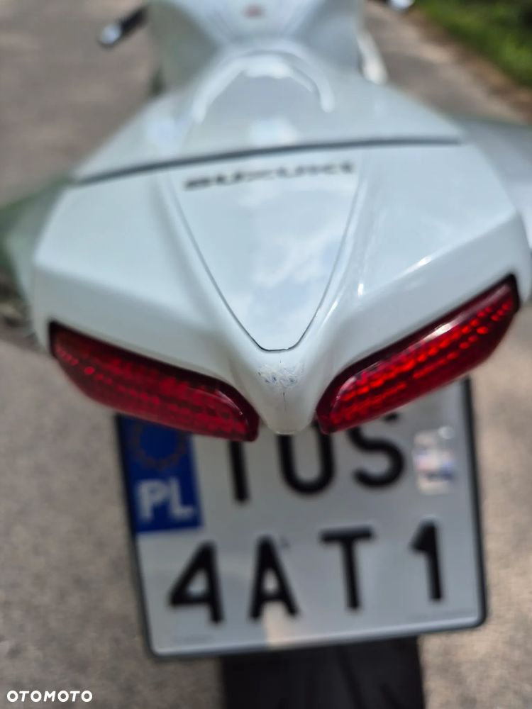Suzuki GSX-R - 33
