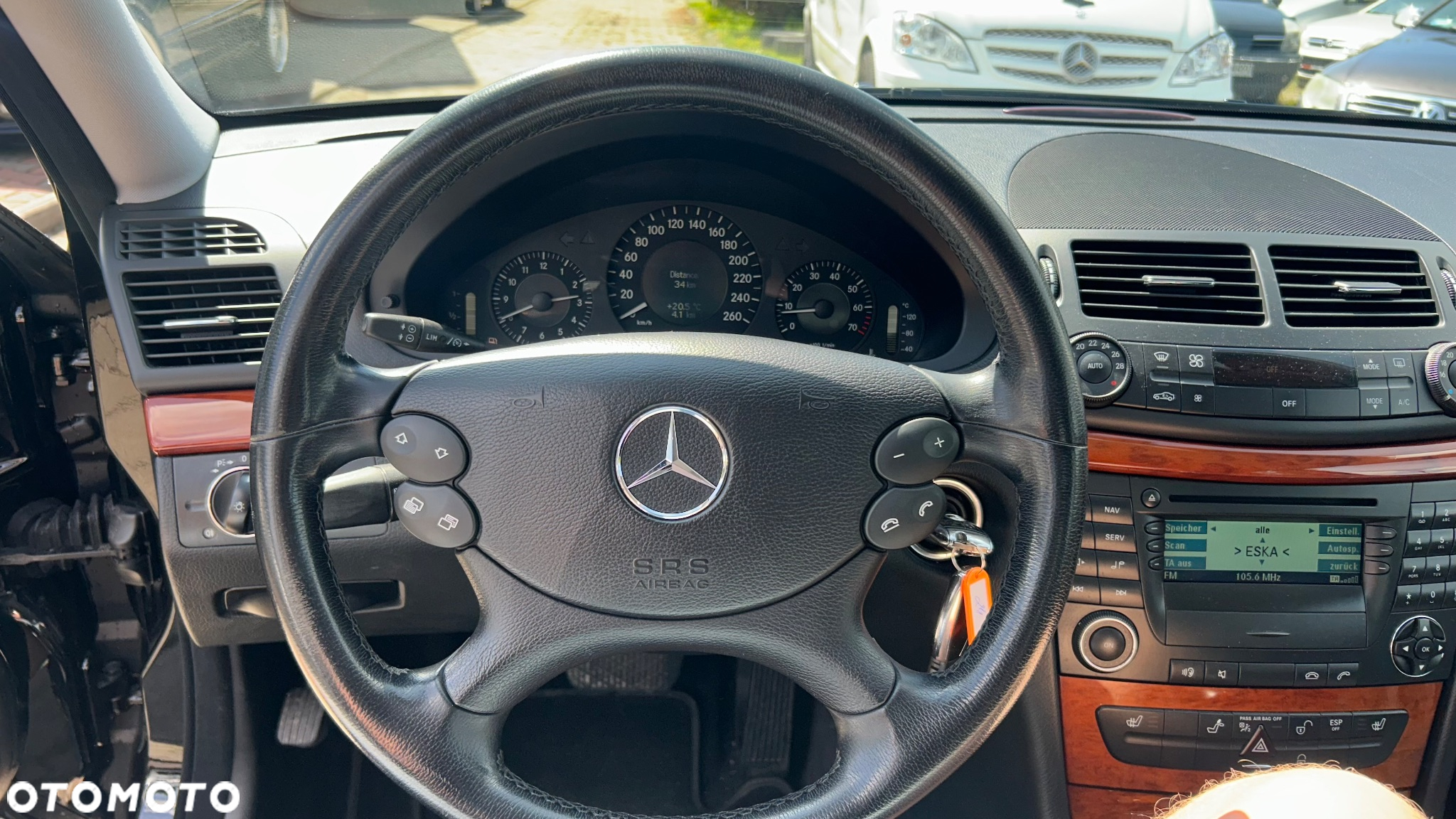 Mercedes-Benz Klasa E 200 T Kompressor Automatik Elegance - 27