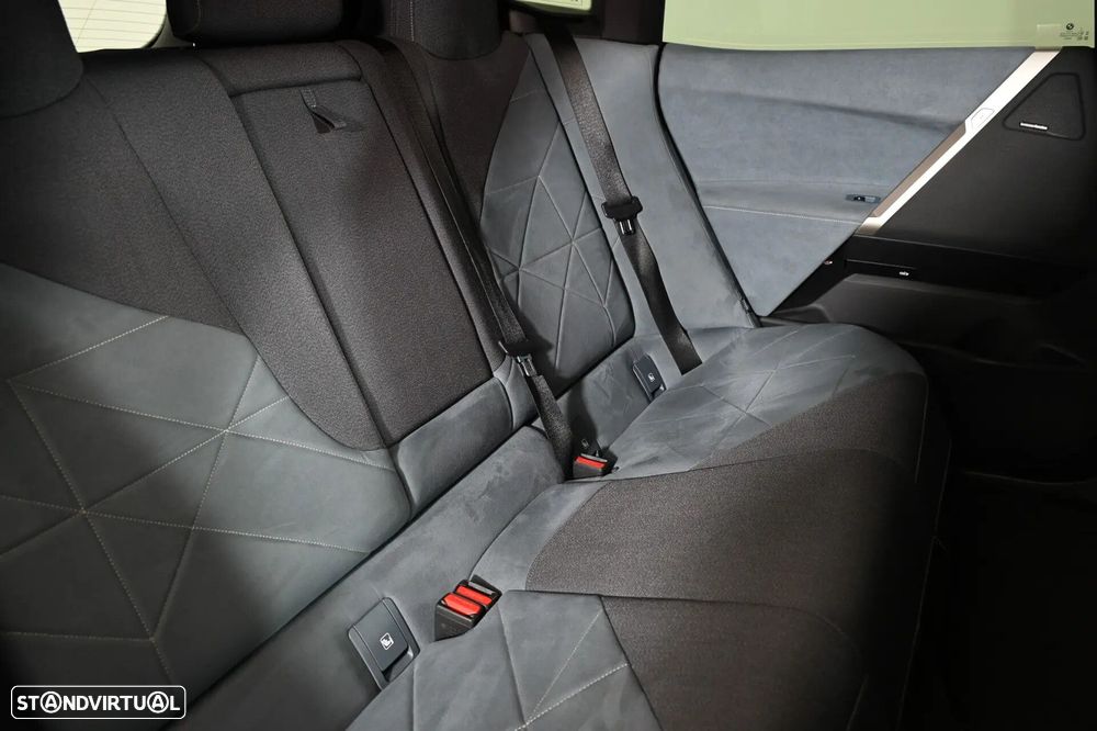 BMW iX xDrive 40 - 25