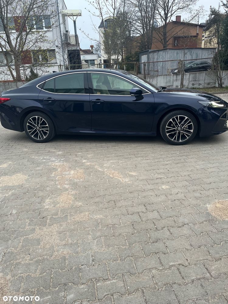 Toyota Camry 2.5 Hybrid Dynamic Force Executive e-CVT - 3