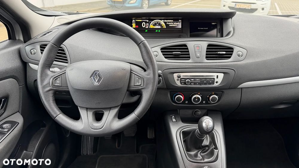 Renault Scenic 1.6 16V 110 TomTom Edition - 10