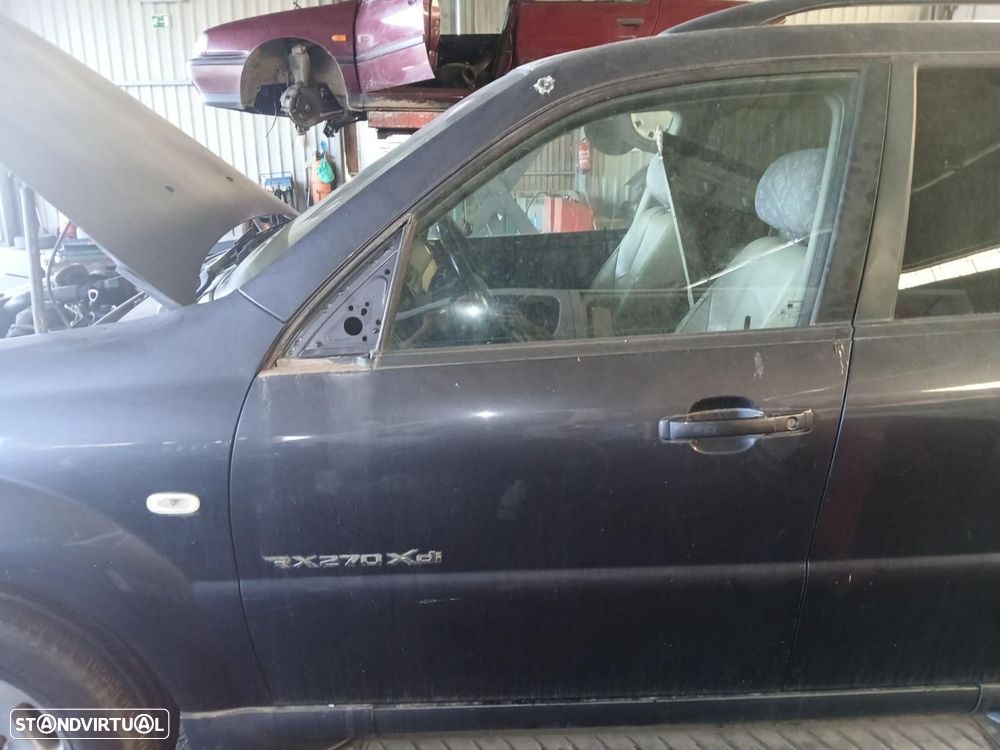PORTA FRENTE ESQUERDA SSANGYONG REXTON - 1