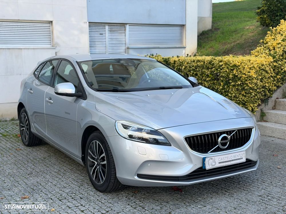 Volvo V40 2018 photo 2