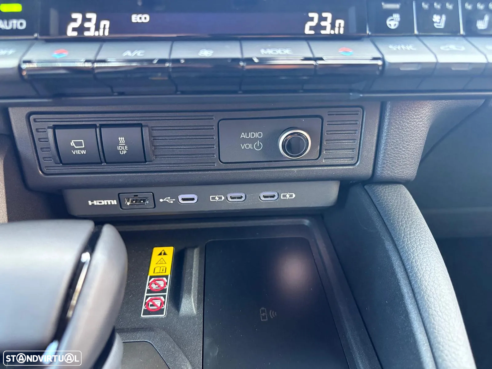 Toyota Land Cruiser 2.8 D-4D Auto First Edition - 29