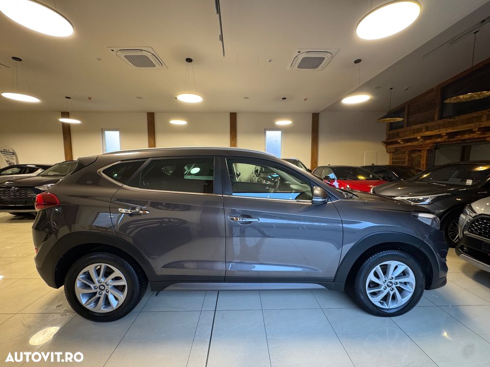 Hyundai Tucson blue 1.7 CRDi 2WD Style - 6