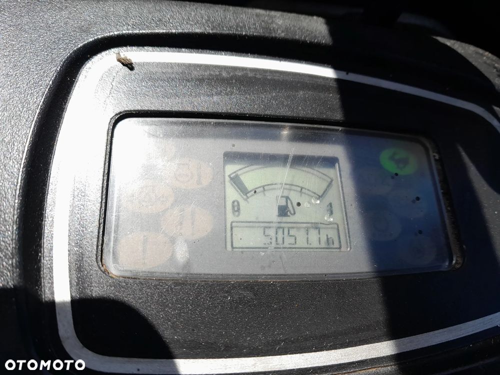 JCB 8030 2013r - 25