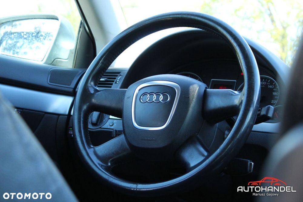 Audi A4 Avant - 10