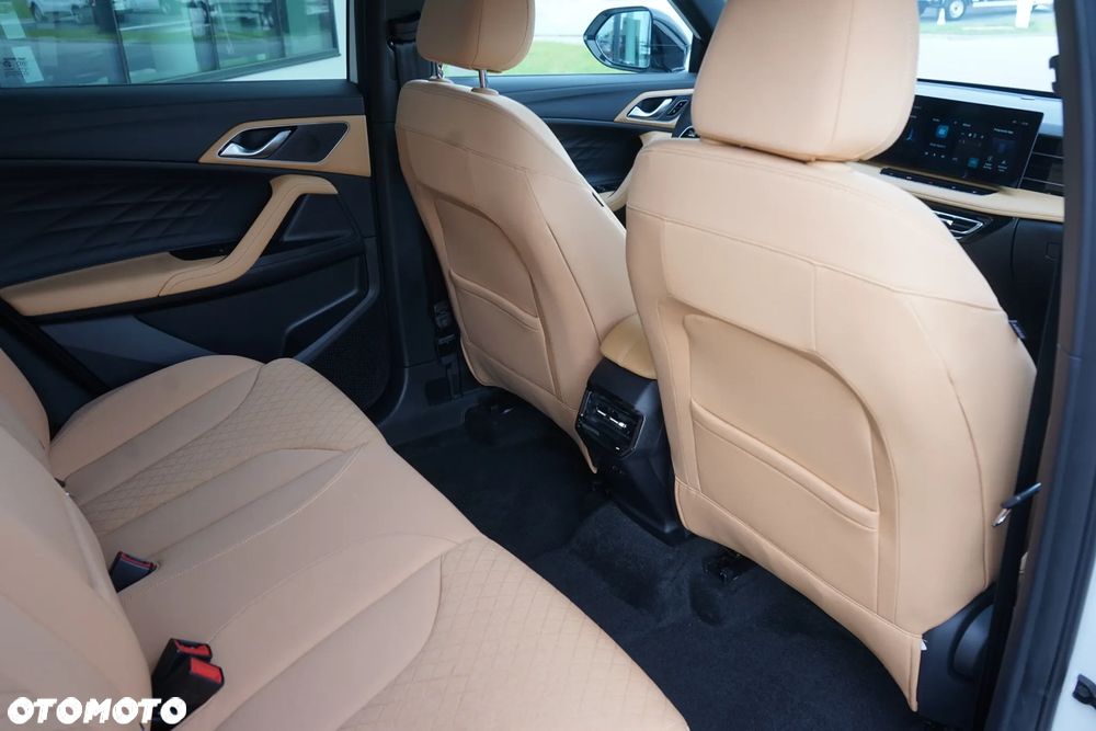 MG HS 1.5T HEV+ Exclusive - 13
