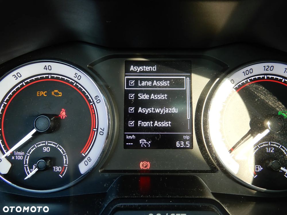 Skoda Kamiq 1.5 TSI Monte Carlo DSG - 23