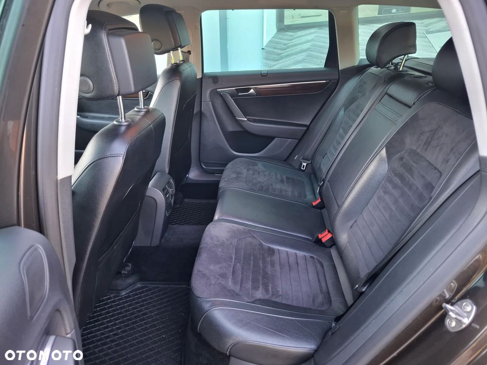Volkswagen Passat 2.0 TDI Highline DSG - 10