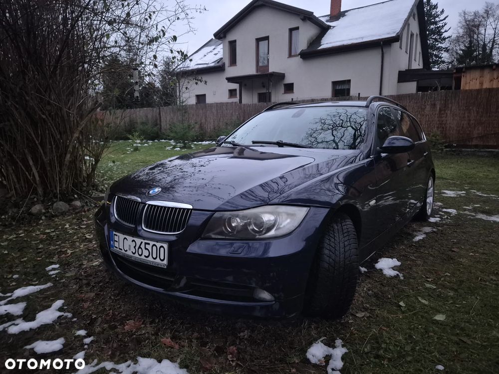 BMW Seria 3 325i - 2