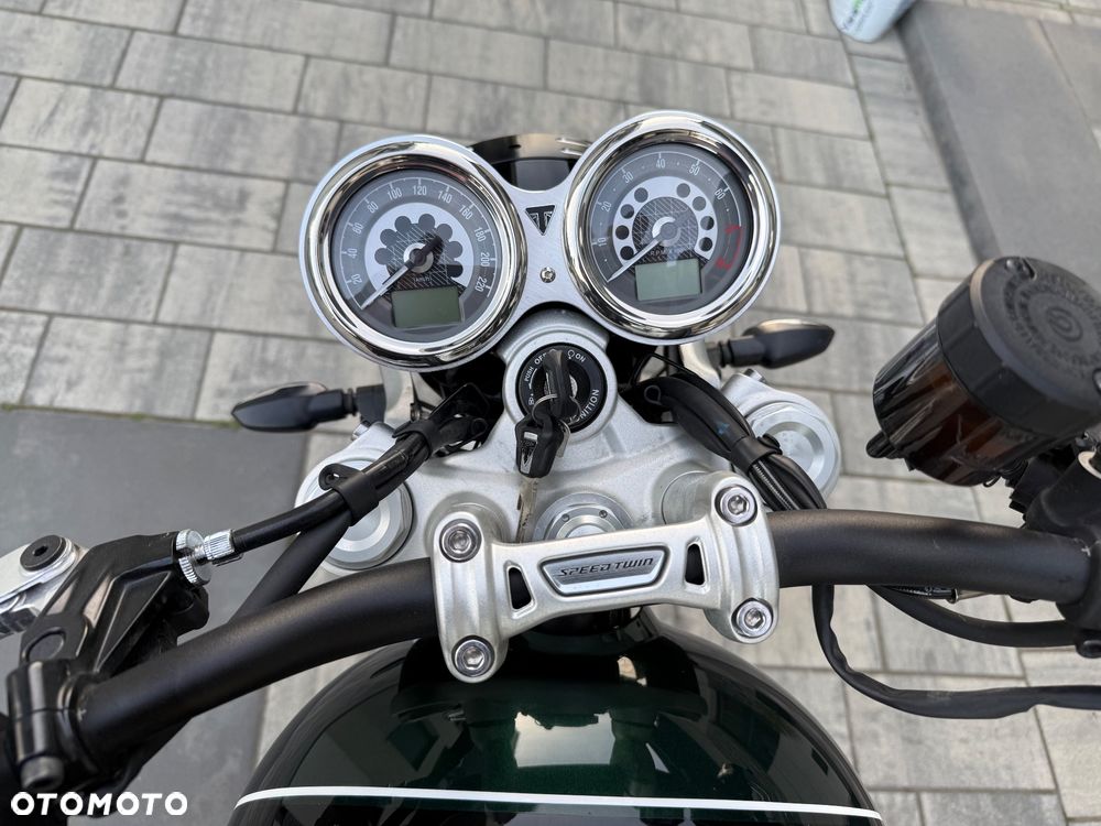 Triumph Speed Twin - 13