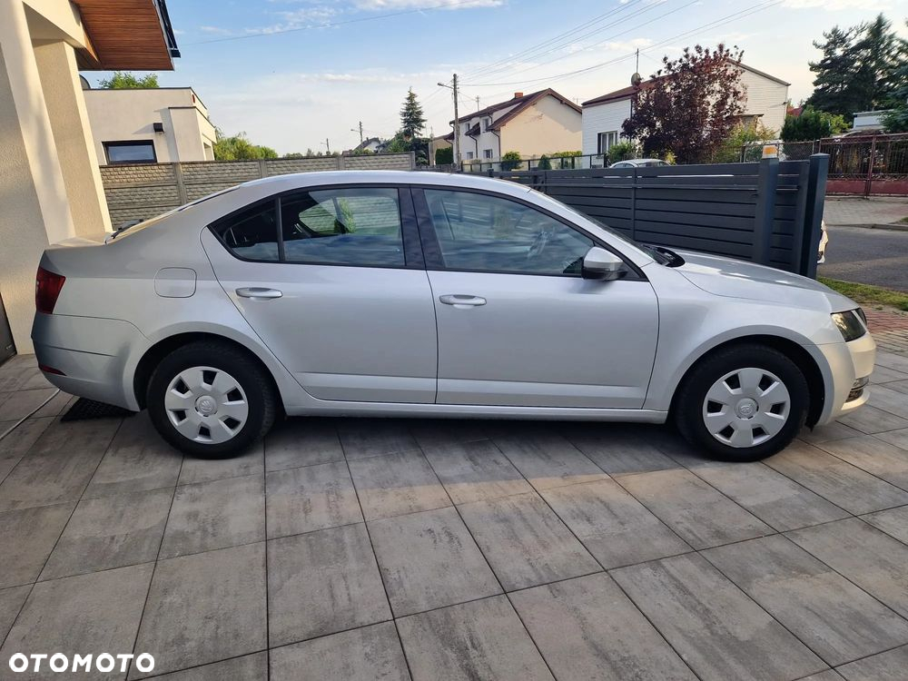 Skoda Octavia - 3