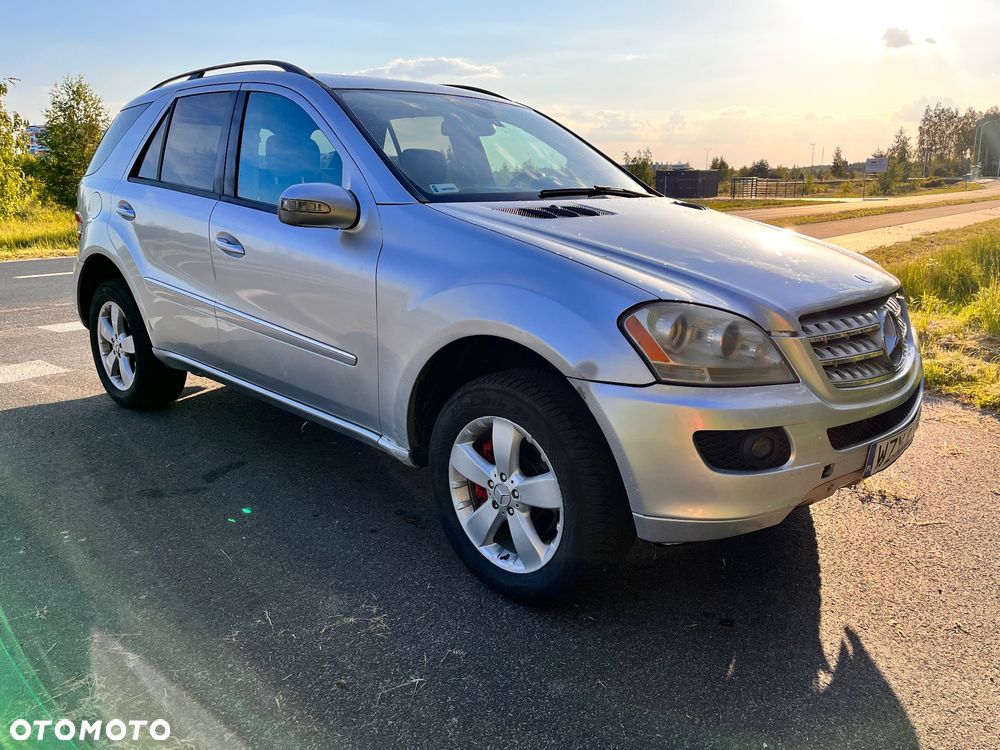 Mercedes-Benz ML 500 4-Matic - 10