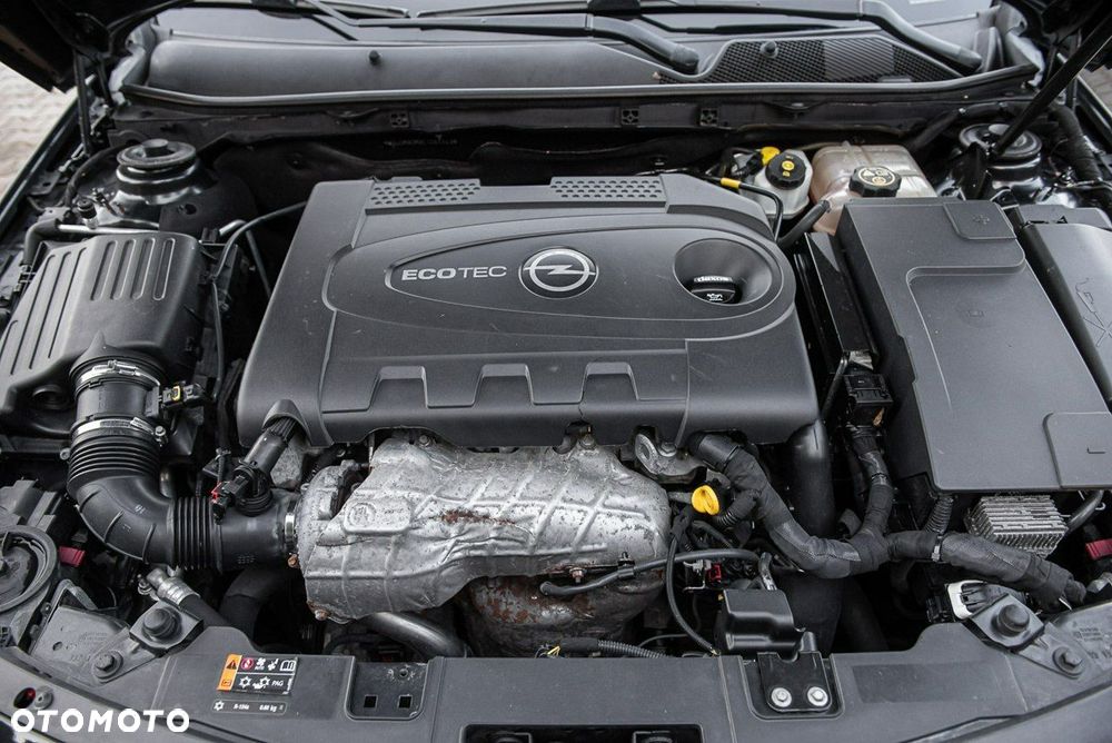 Opel Insignia - 30
