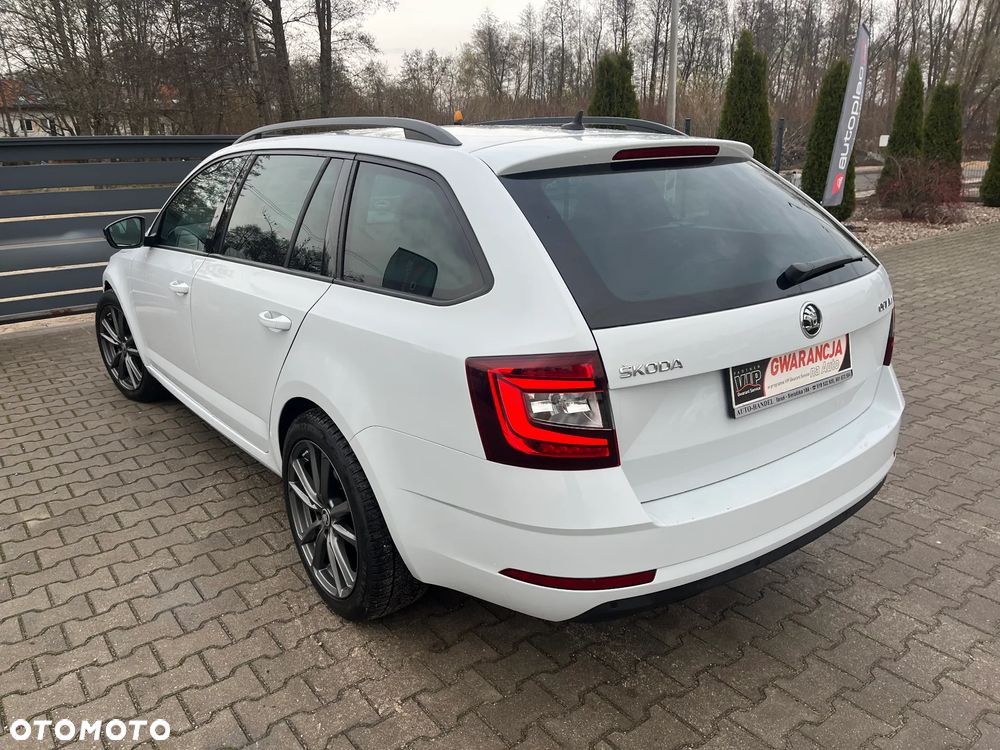 Skoda Octavia 2.0 TDI DSG Sportline - 19
