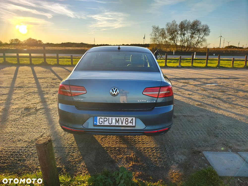 Volkswagen Passat - 5