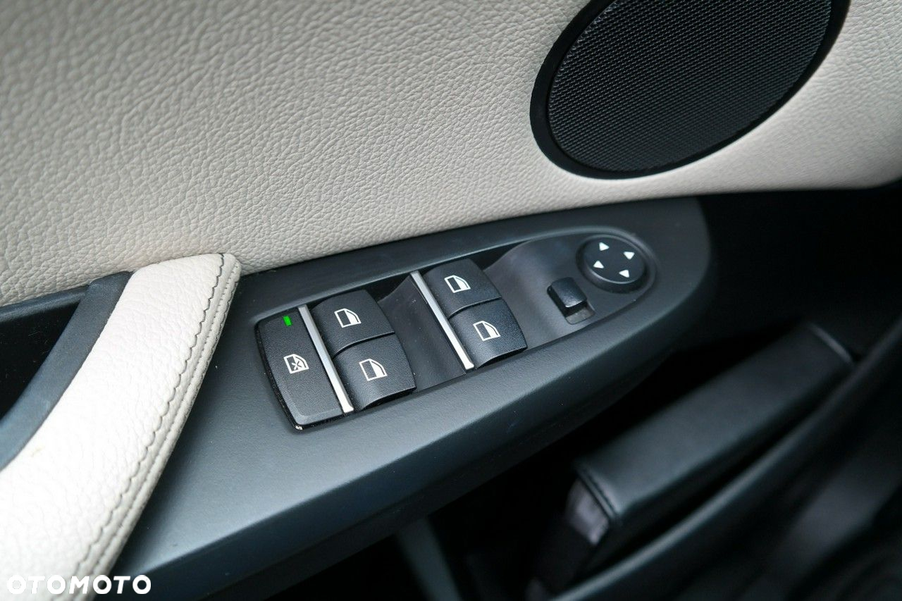 BMW X3 sDrive18d Advantage - 18