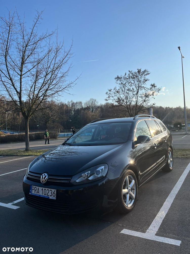 Volkswagen Golf 2.0 TDI DPF MATCH - 1