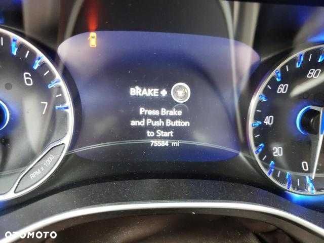 Chrysler Pacifica z 2017 roku. - 7