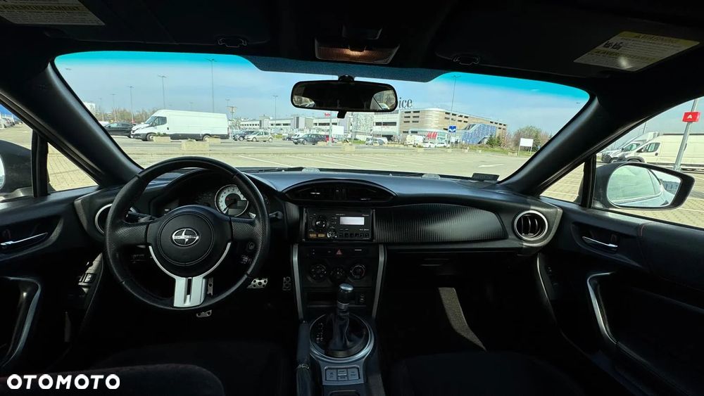 Toyota GT86 2.0 Active - 16