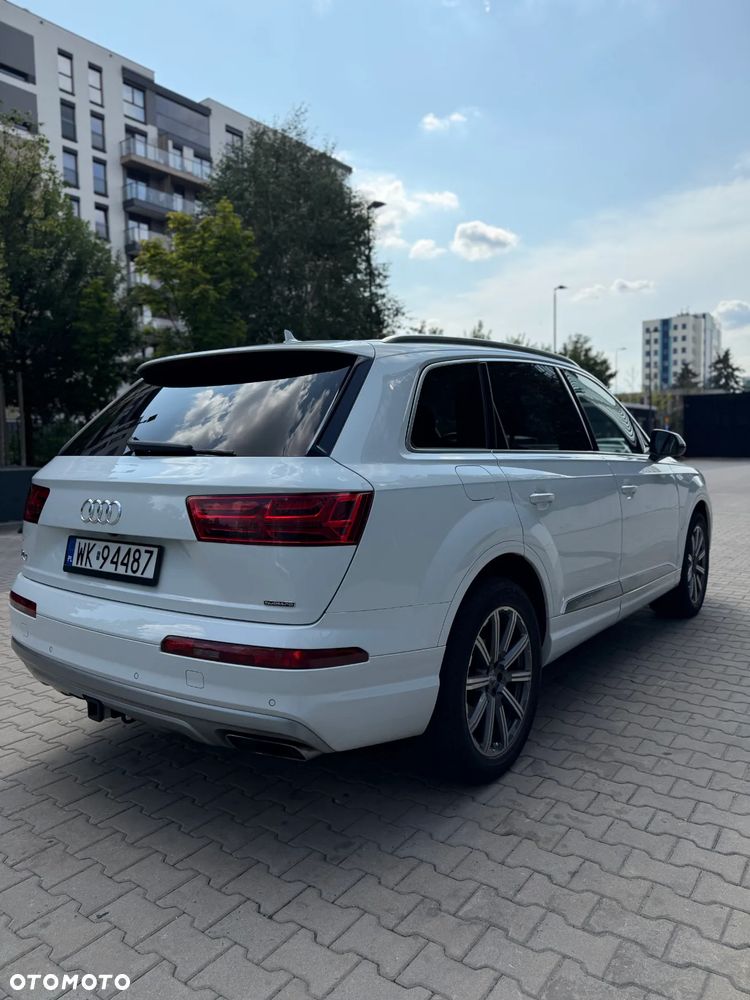 Audi Q7 - 10