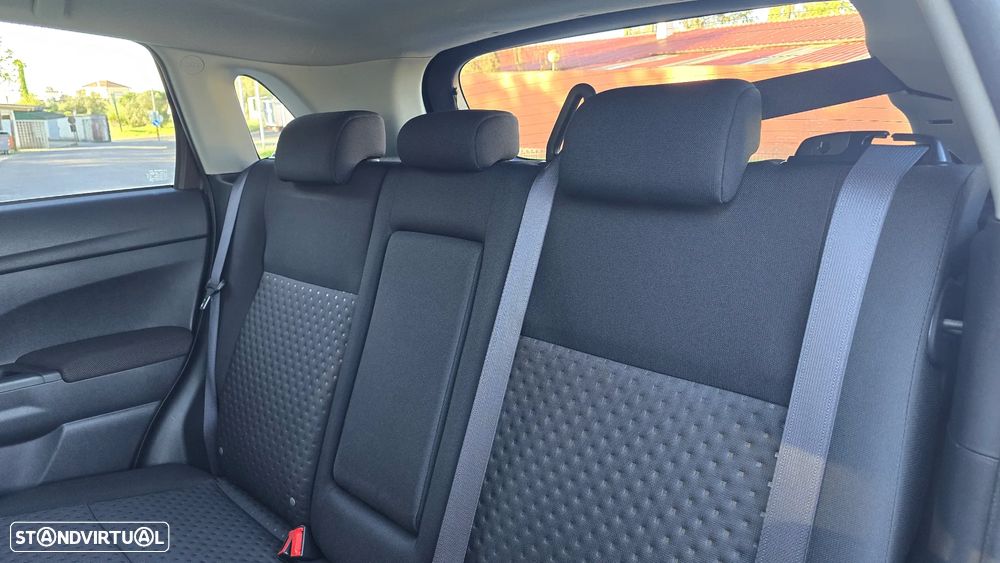 Mitsubishi ASX 1.8 DI-D Instyle - 35