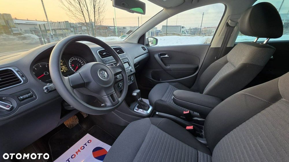 Volkswagen Polo - 10